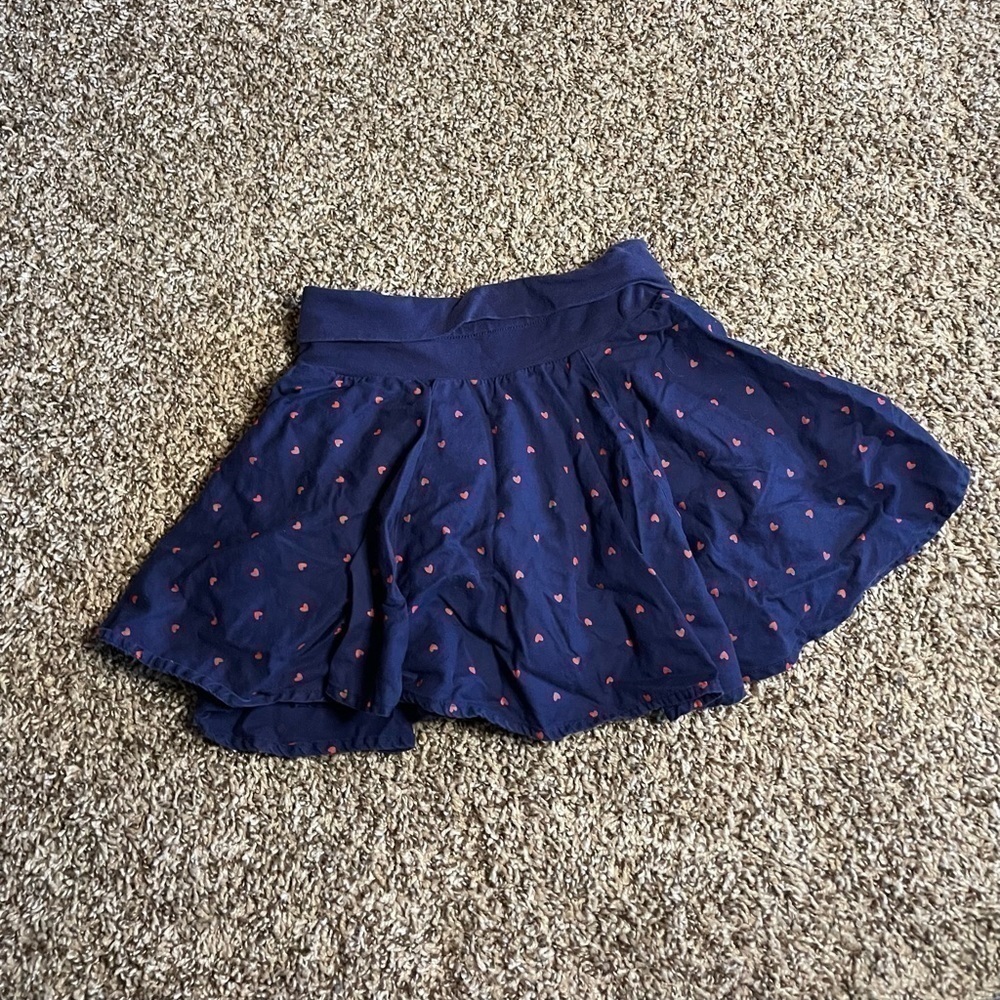 🐶🐶Gymboree size 8 navy blue skirt with red hearts.🐶🐶